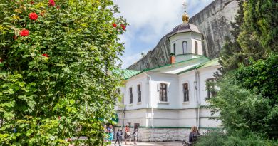 Древний Инкерман. Завод марочных вин, крепость, монастырь. — фото 2